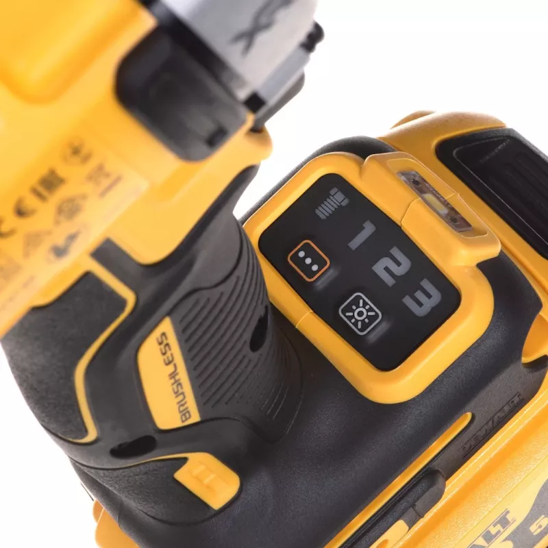 Iskuruuvinväännin DeWalt DCF892P2T-QW