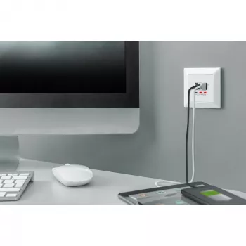 DIGITUS DA-70618 - USB-lähtö - USB, USB Type C - 2 USB-liitäntää, 1 USB-C-liitäntä - 3,1 A - RAL 9003, signaalivalkoinen