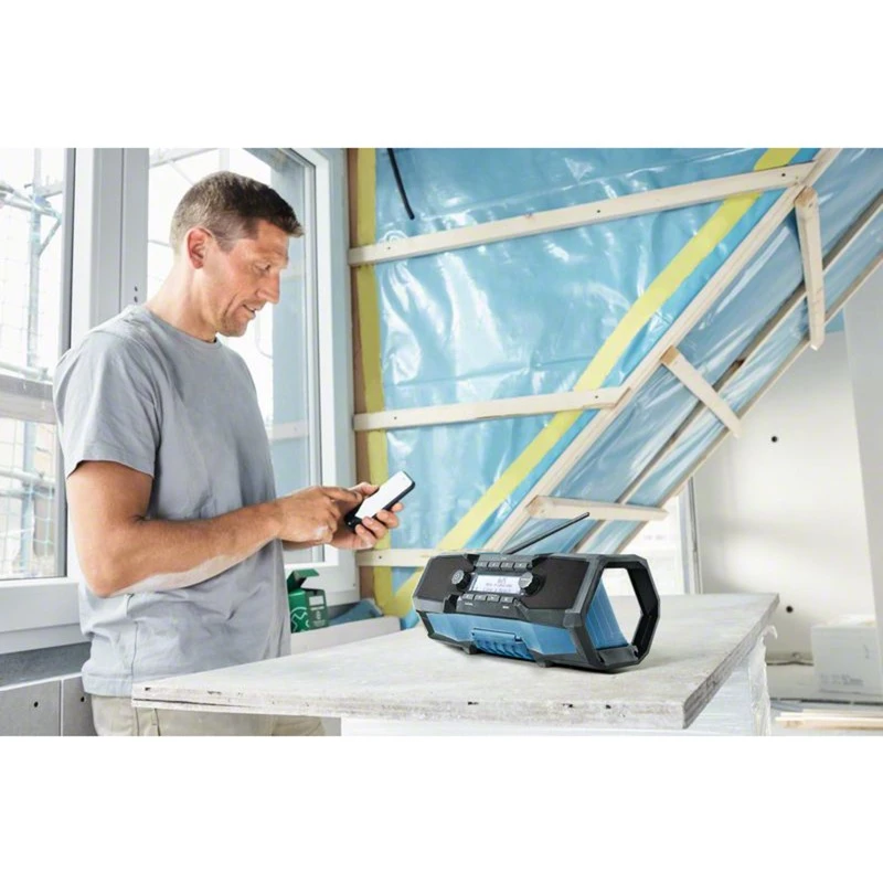 Bosch GPB 18V-2 SC Professional työmaaradio musta, sininen