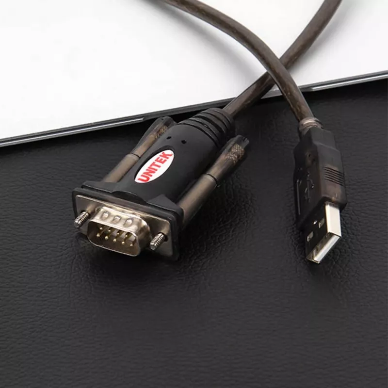 UNITEK Y-105 sarjakaapeli musta 1,5 m USB Type-A DB-9