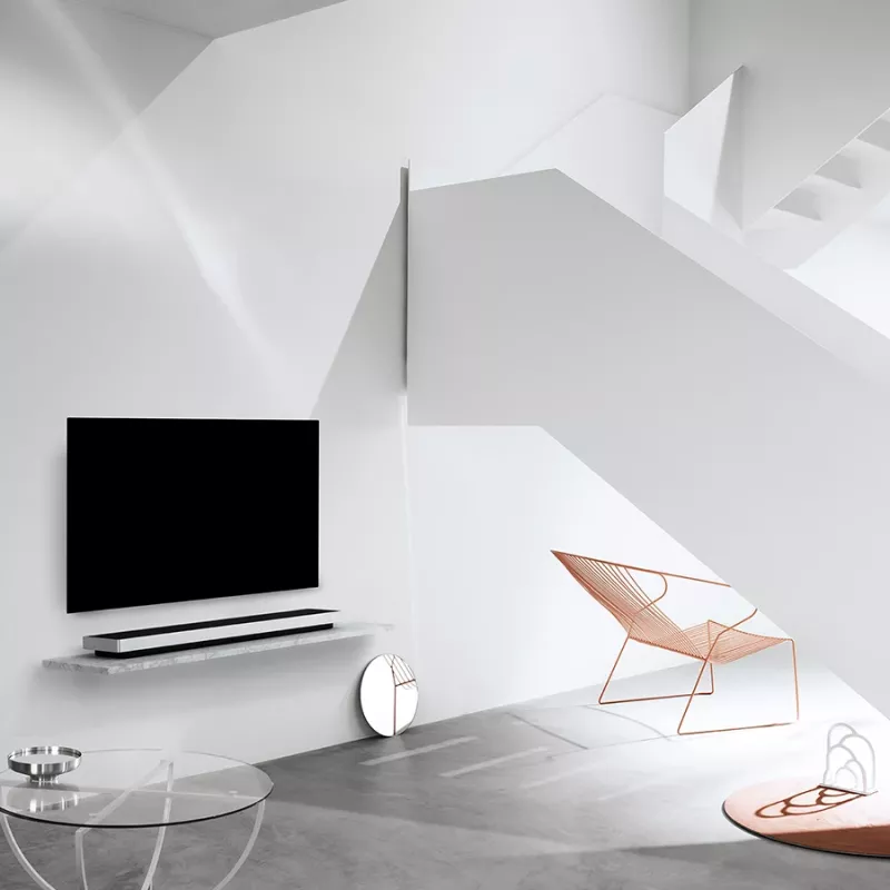 Soundbar Bang & Olufsen Beosound Stage Dolby Atmos musta hopea