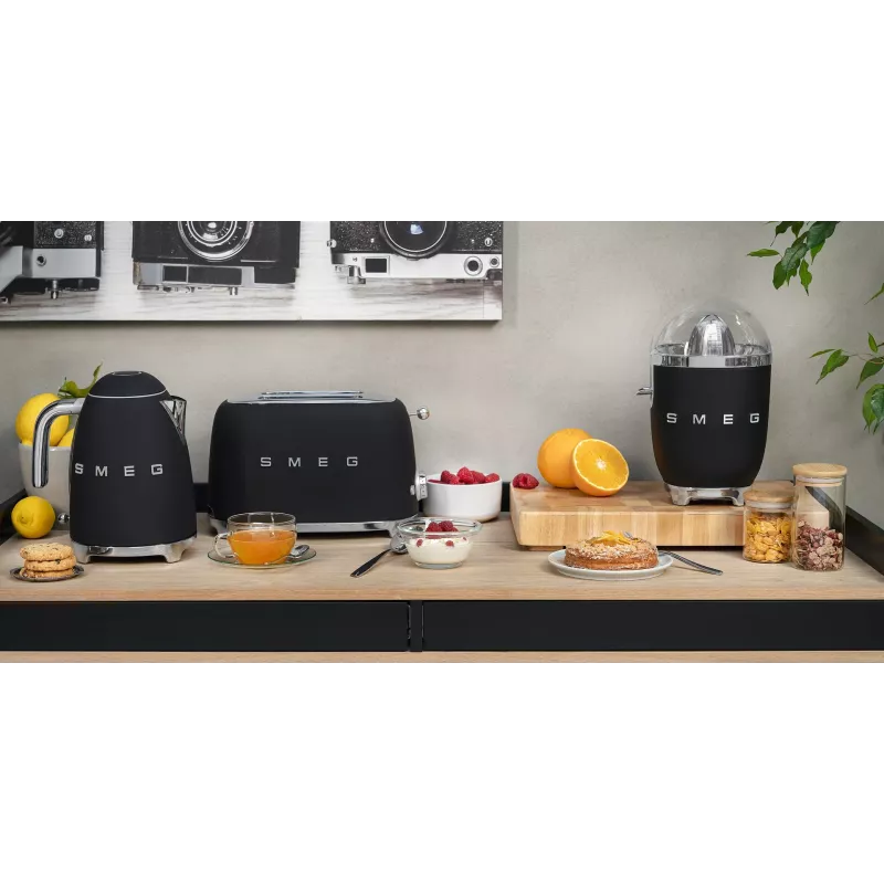 Leivänpaahdin Smeg 50's Style TSF01BLMEU 2 viipaletta musta ruostumaton teräs