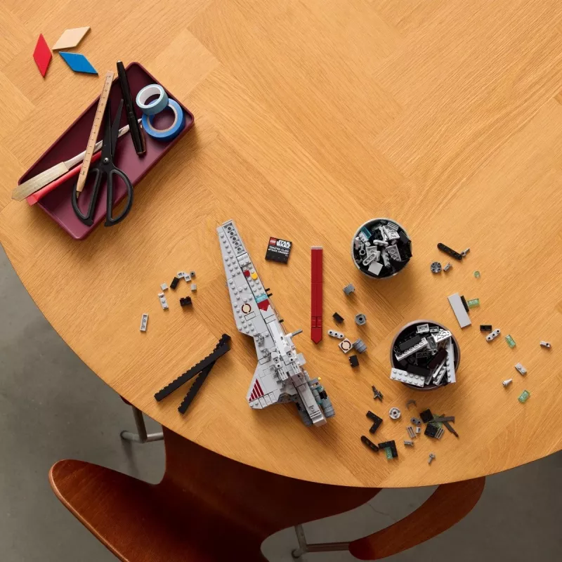 LEGO STAR WARS 75441 Venator-luokan risteilijä