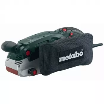 Metabo BAE 75. nauhahiomakone, pölysäiliö tyyppi tyhjiöpussi. Teho 1010 W, paino 4,7 kg, hiomalevyn koko (LxS) 75 x 533 mm, kiristysjärjestelmä