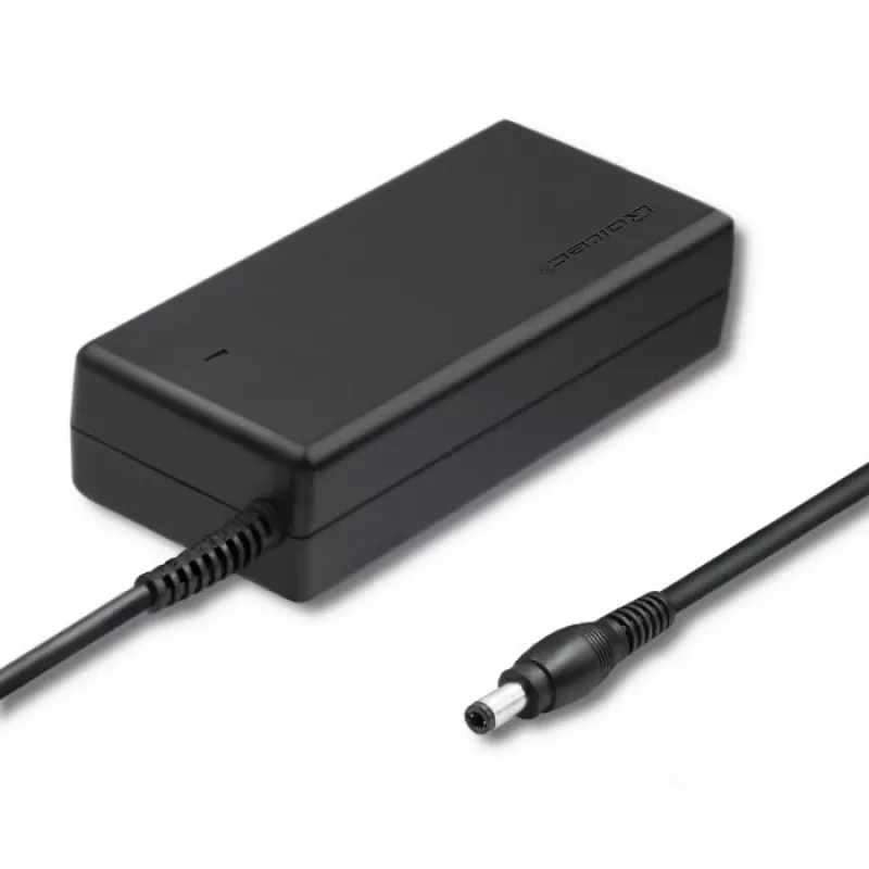 Qoltec 50769 pöytämallinen virtalähde 36 W, 12 V, 3 A, 5,5 x 2,1 mm, virtajohdolla
