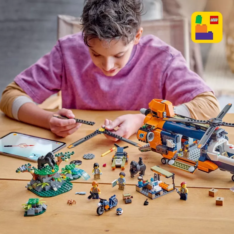 LEGO City 60437 viidakkotutkijahelikopteri tukikohdassa