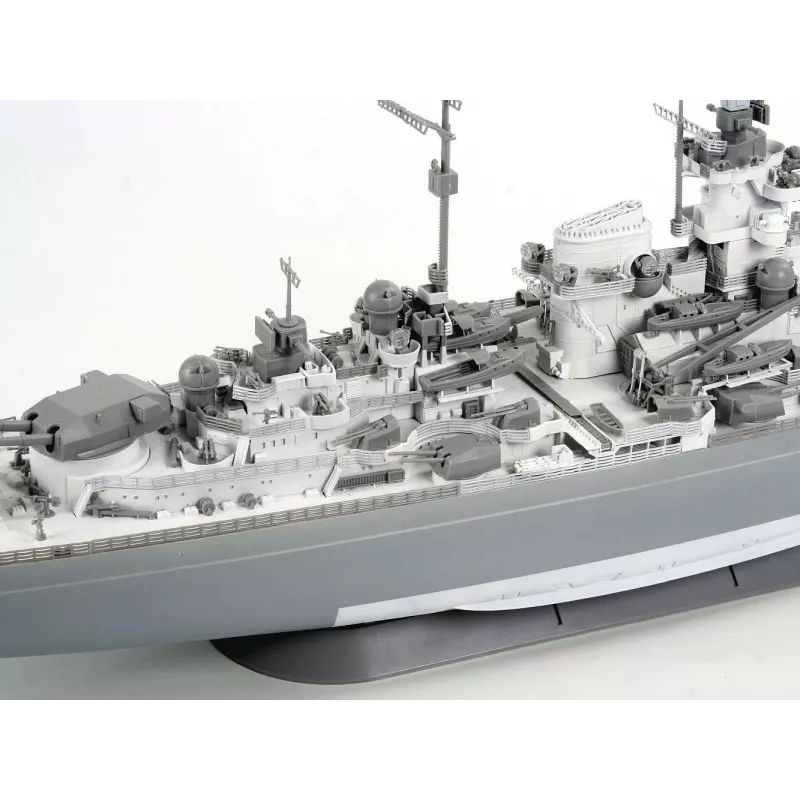 Muovinen pienoismallilaiva REVELL Tirpitz mittakaava 1:350