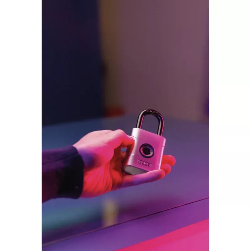 ABUS Touch 57/45 biometrinen riippulukko 62575, sormenjälkitunnistin, 45 mm, IP66/IP68, säänkestävä, hopea