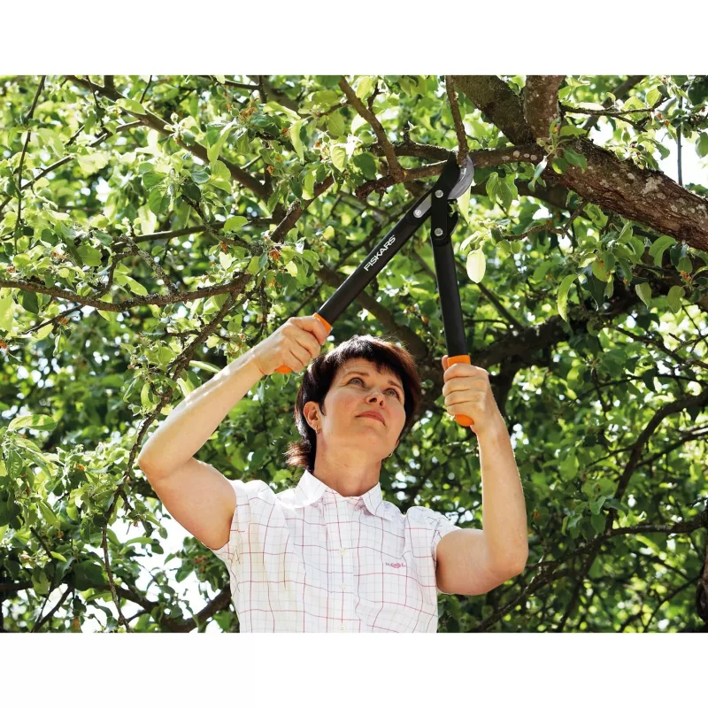 Fiskars 1001555 puutarhasakset ohittava musta, oranssi