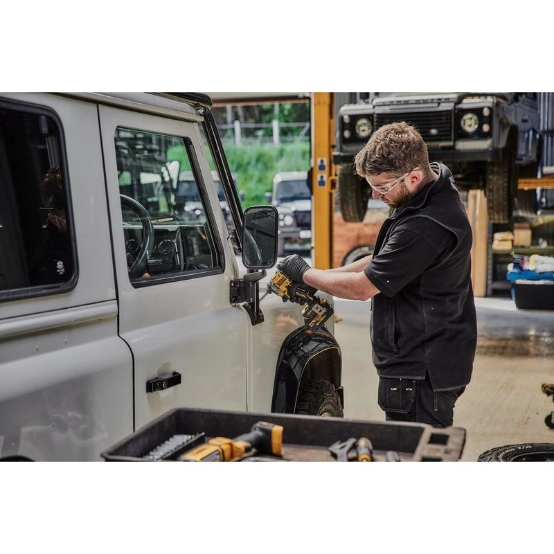 Iskuruuvinväännin DeWALT DCF850NT, 3250 kierr./min, 1/4 tuuman istukka, 900 g