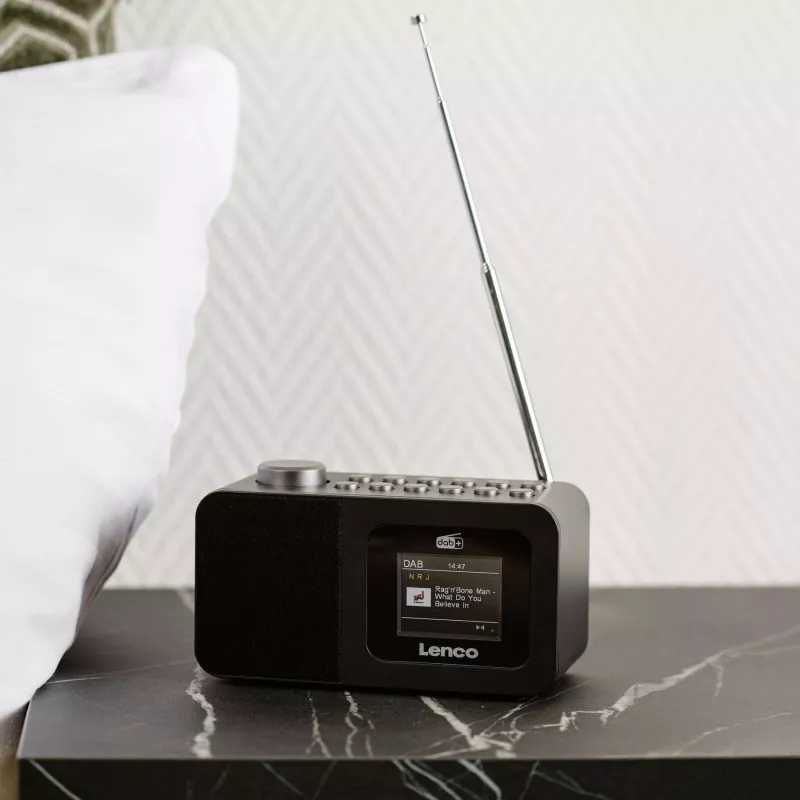 Lenco CR-625BK DAB+/FM-radiokello Bluetoothilla ja langattomalla latauksella, musta