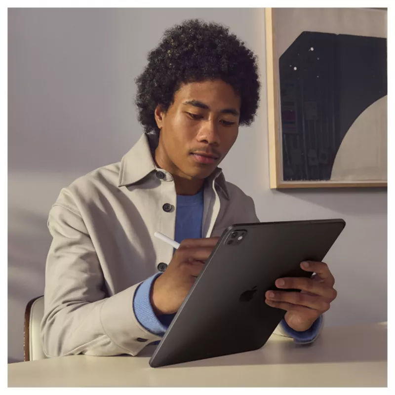 iPad Pro 11 M5, Space Black, 2TB, Wi-Fi + Cellular, vakiokansi