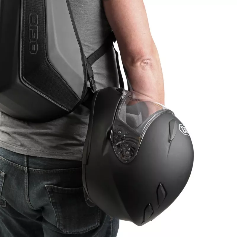 OGIO MOOTTORIPYÖRÄN REPPU NO DRAG MACH 3 MUSTA P/N: 123007_36
