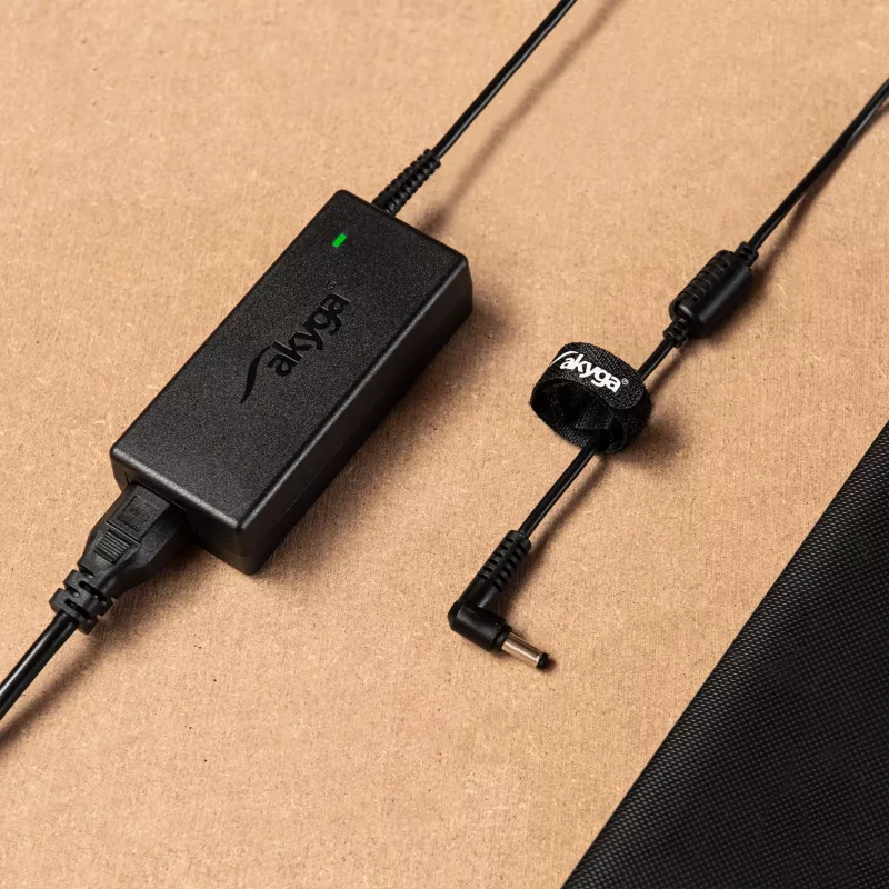 Akyga AK-ND-74 -kannettavan verkkolaite 20 V / 3,25 A, 65 W, 4,0 x 1,7 mm, 1,2 m, Lenovo