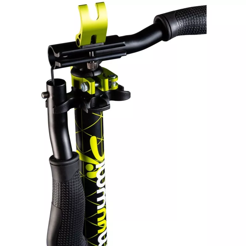 Alumiiniskootteri Pro 215 mm (musta/limetti)