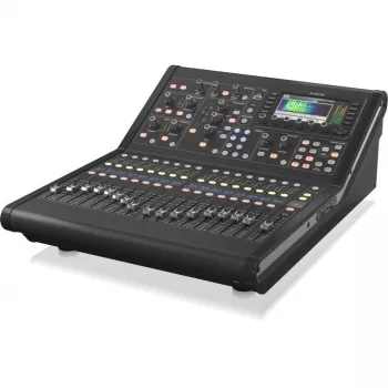 Midas M32R LIVE digitaalinen mikseri DN32-Live-kortilla