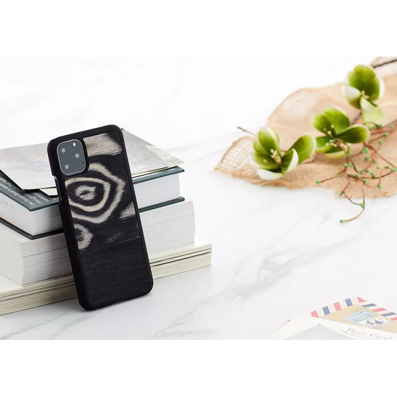 Älypuhelinkotelo man and wood iPhone 11 Pro Maxille – leopardikuvio musta