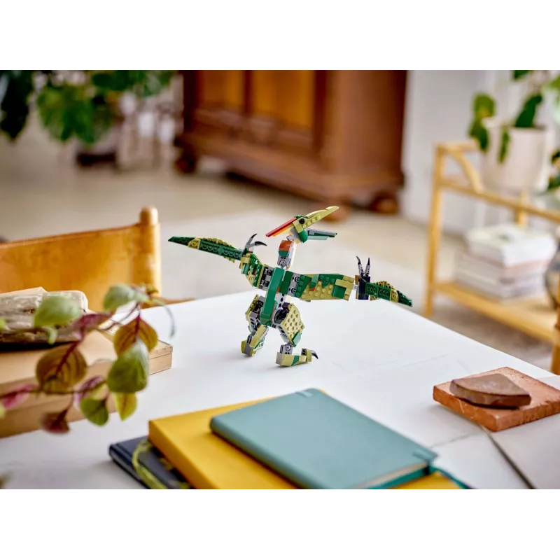 Rakennuslelu LEGO Creator 3-in-1 T.Rex rakennussarja, 626 osaa, 150 mm korkeus, ikä 9+
