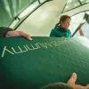 Itsestään täyttyvä makuualusta Robens Campground 30 — 30 mm eristys leirintään ja ulkokäyttöön