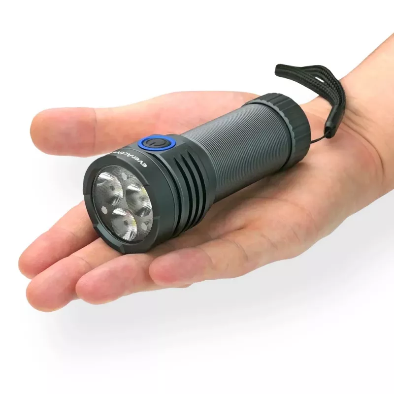 LED-taskulamppu everActive LUMINATO R FL-3300R – 3300 lumenia, ladattava