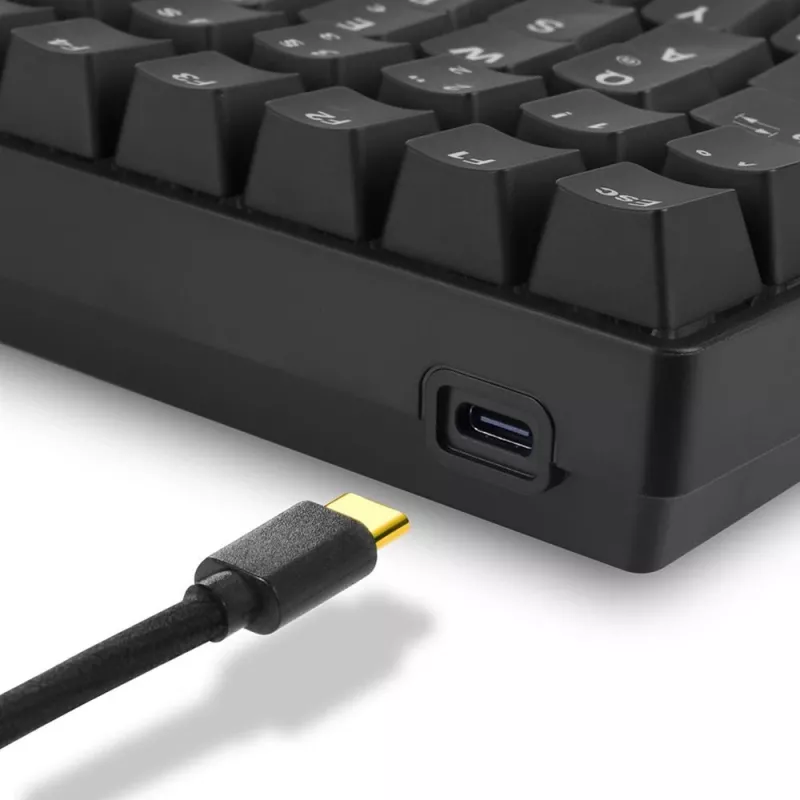 Sharkoon SKILLER SGK50 S3 -näppäimistö pelikäyttöön USB QWERTZ saksa musta