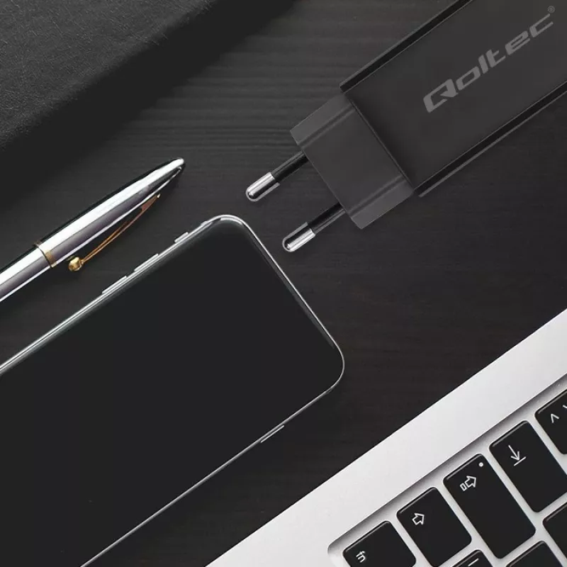 GaN 90W laturi QOLTEC 52420 USB-C PD 5–20V 3A/4,5A lähtö, 220–240V tulo, 1,8 m kaapeli, musta