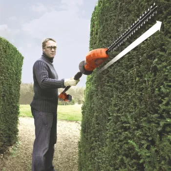 Pensasleikkuri Black & Decker GTC1843L20-QW kaksoisterä 3,2 kg