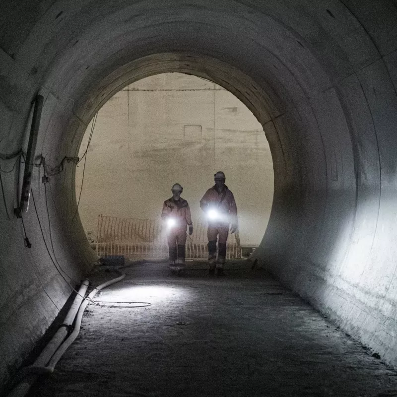 Ledlenser P7R Pro musta käsivalaisin LED