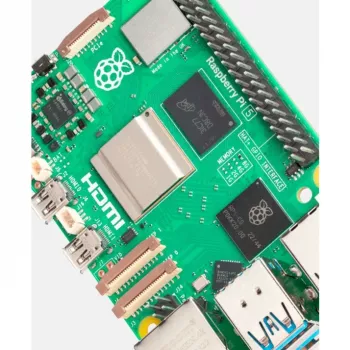 Yhden piirilevyn tietokone Raspberry Pi 5 2GB RAM Raspberrylta — kompakti kehitysalusta, vähän virtaa kuluttava SBC
