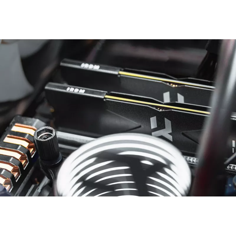 Muisti DDR5 IRDM 16GB(1*16GB) /7600 CL36