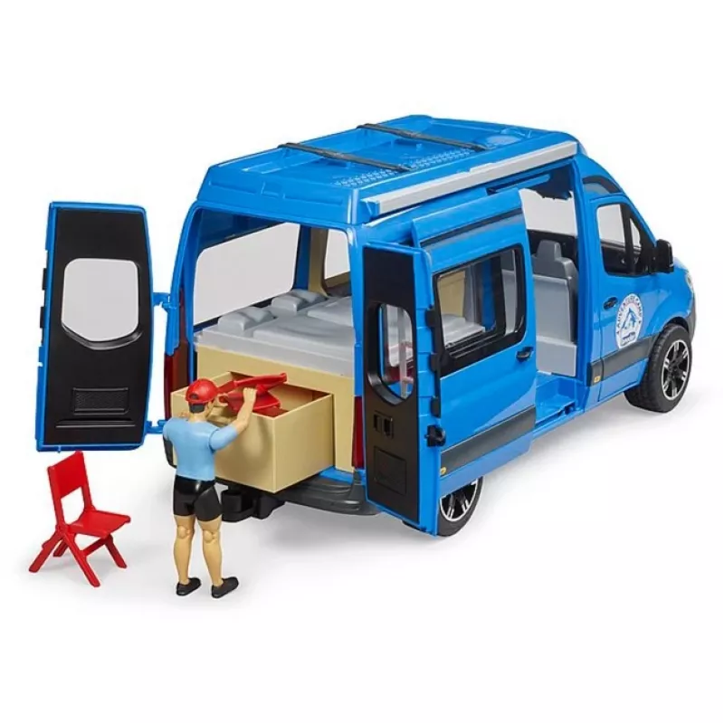 BRUDER Camper MB Sprinter 02684 kuljettajalla – pienoismalli mittakaavassa