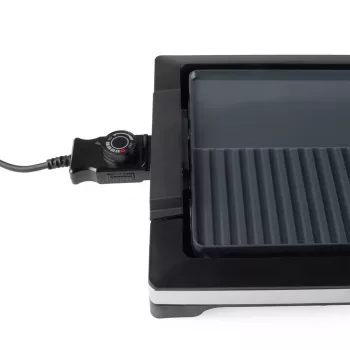 Sähköinen Pancha Petra PT6244VDE 2-in-1 tarttumattomalla pinnoitteella ja säädettävällä lämpötilansäädöllä