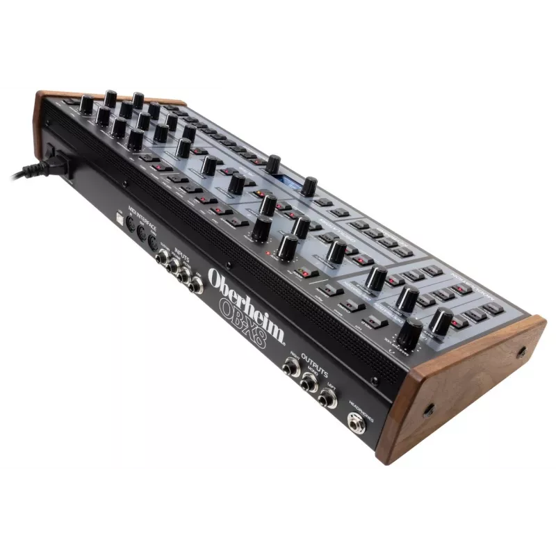 Oberheim OB-X8 pöytämalli analoginen polyfoninen syntetisaattori