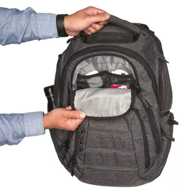 Ogio reppu Renegade RSS musta P/N: 111059_03