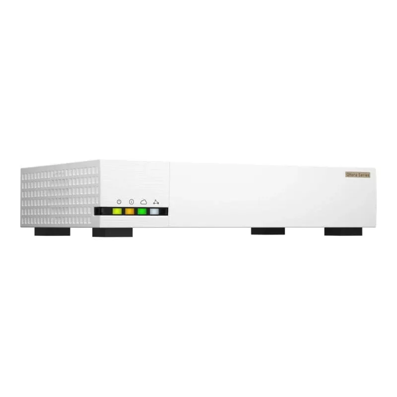 QNAP QHora-322 langallinen reititin 2,5 Gigabit Ethernet, 10 Gigabit Ethernet valkoinen