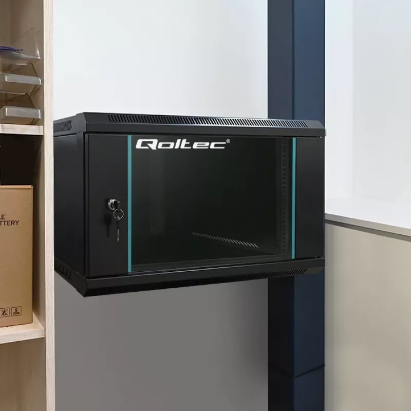 Qoltec 54465 19 tuuman seinälle asennettava palvelinkaappi 6U, 600 x 370 x 600 mm, karkaistu lasiovi, SPCC-teräs