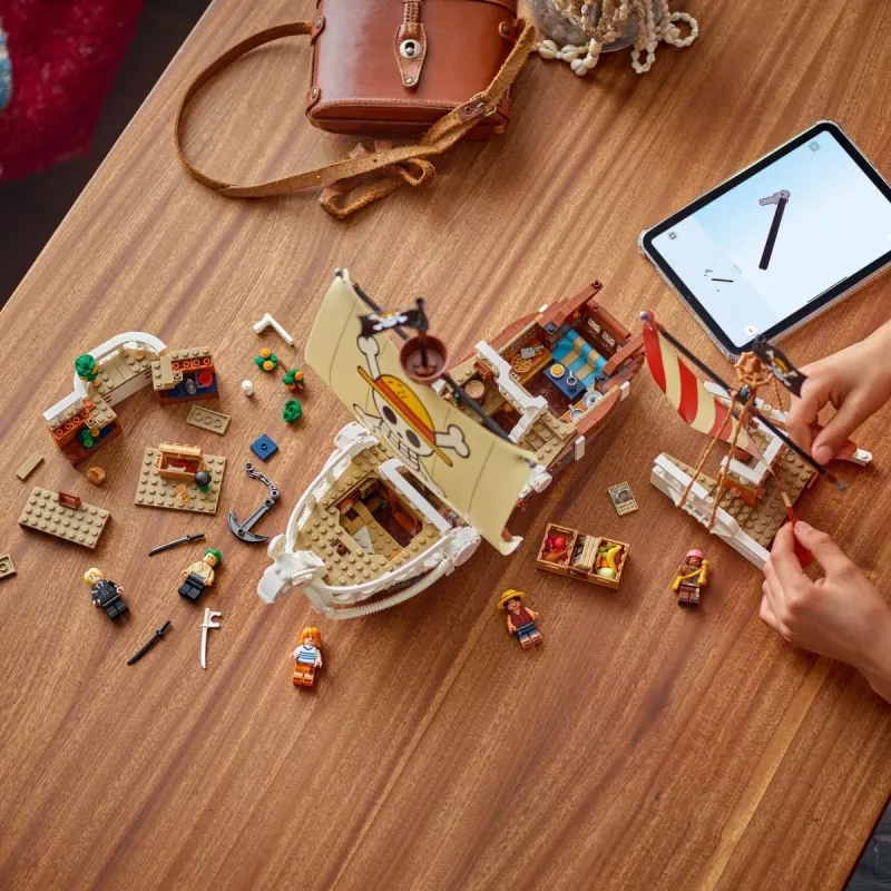 LEGO-setti The Going Merry merirosvolaiva 75639 — One Piece palikkamalli