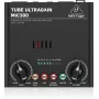 Audion esivahvistin Behringer MIC300 musta