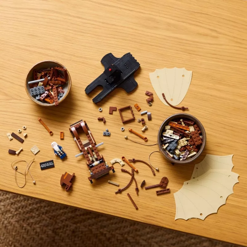 LEGO ICONS 10363 Leonardo da Vincin lentokone