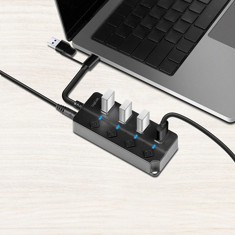 USB 3.2 Gen1 -keskitin, 4x USB-A on/off-kytkin