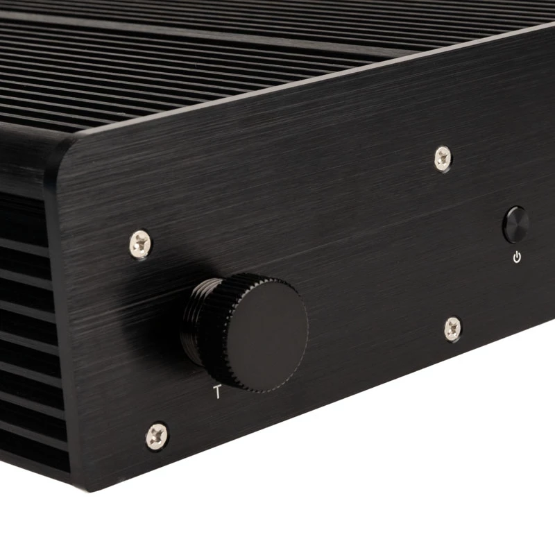 Palvelin Akasa Pascal TN Rack musta