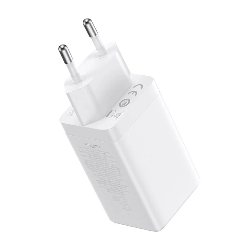 Seinälaturi Baseus GaN5 Pro 65W — USB + 2×USB-C (QC3.0, PD3.0) 1m USB-C-kaapelilla, valkoinen