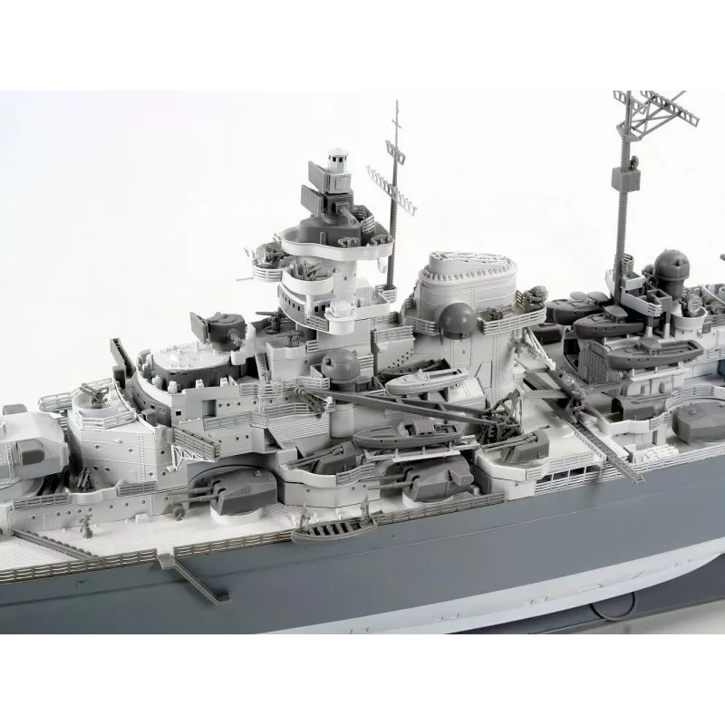Muovinen pienoismallilaiva REVELL Tirpitz mittakaava 1:350
