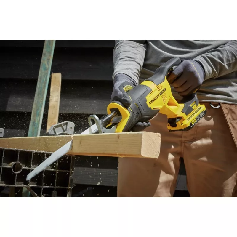 Stanley SFMCS300B-XJ puukkosaha