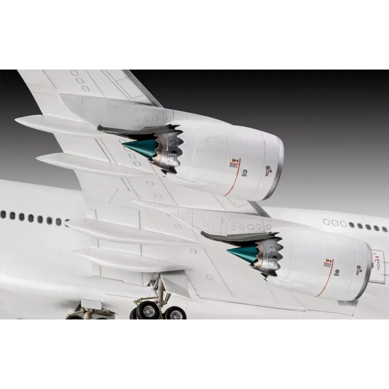 Lentokone Revell Boeing 747-8 Lufthansa New Livery
