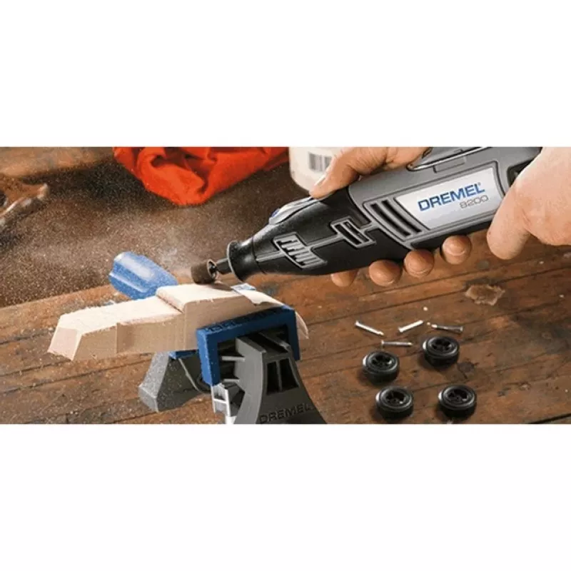 Dremel 100-osainen monitoiminen tarvikesarja