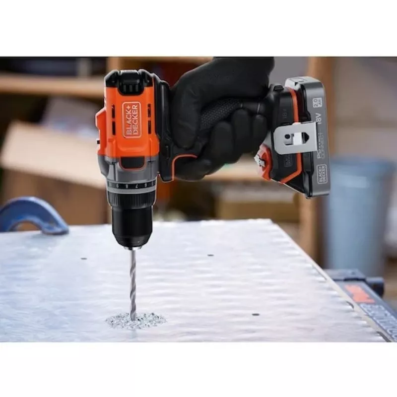 Akkuruuvinväännin Black & Decker BCD382XN 18V — kompakti 18 V pora (ilman akkua)