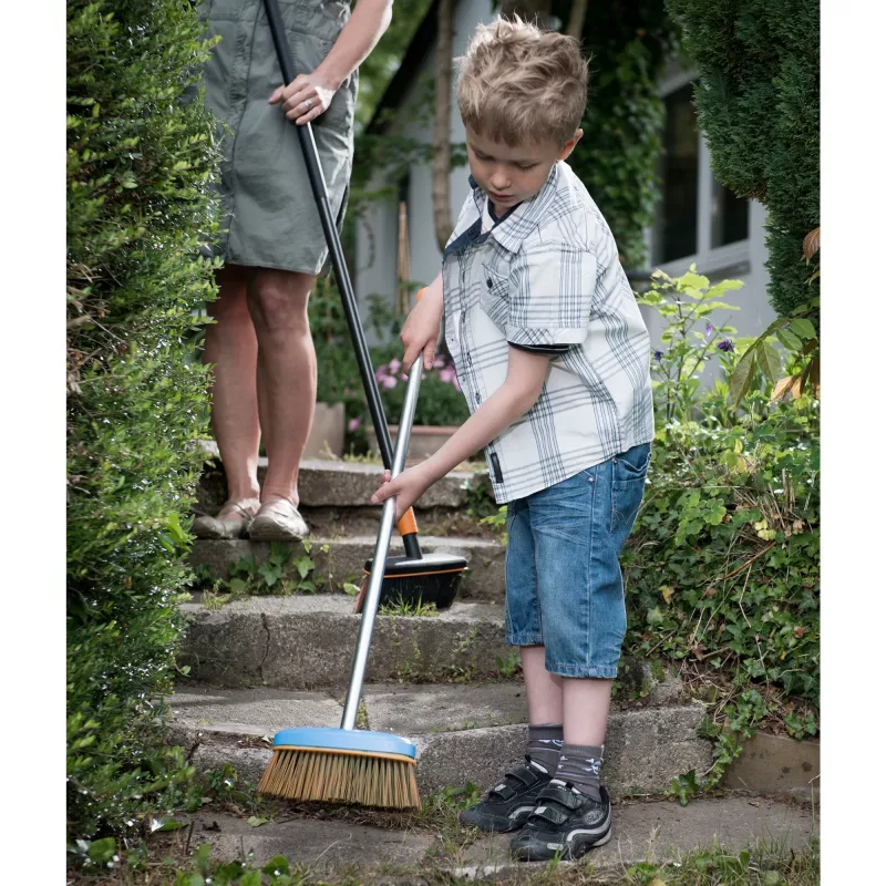 Fiskars MyFirst lasten luuta lastenluuta, sininen, pituus 980 mm, muovirunko ja -varsi, 1 kpl