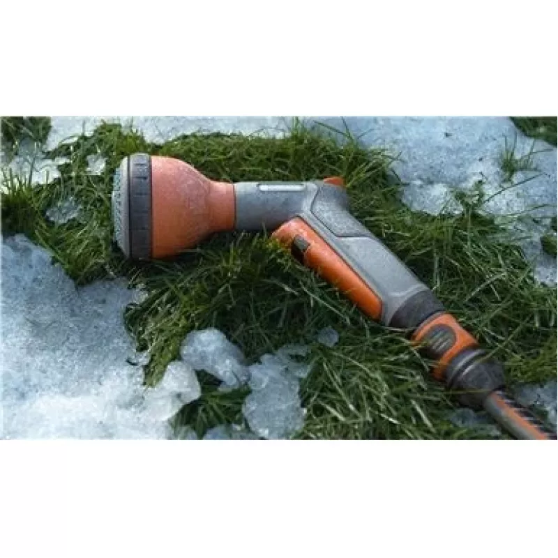 Gardena 18315-20 puutarhan vesisuihkupistooli suuttimella