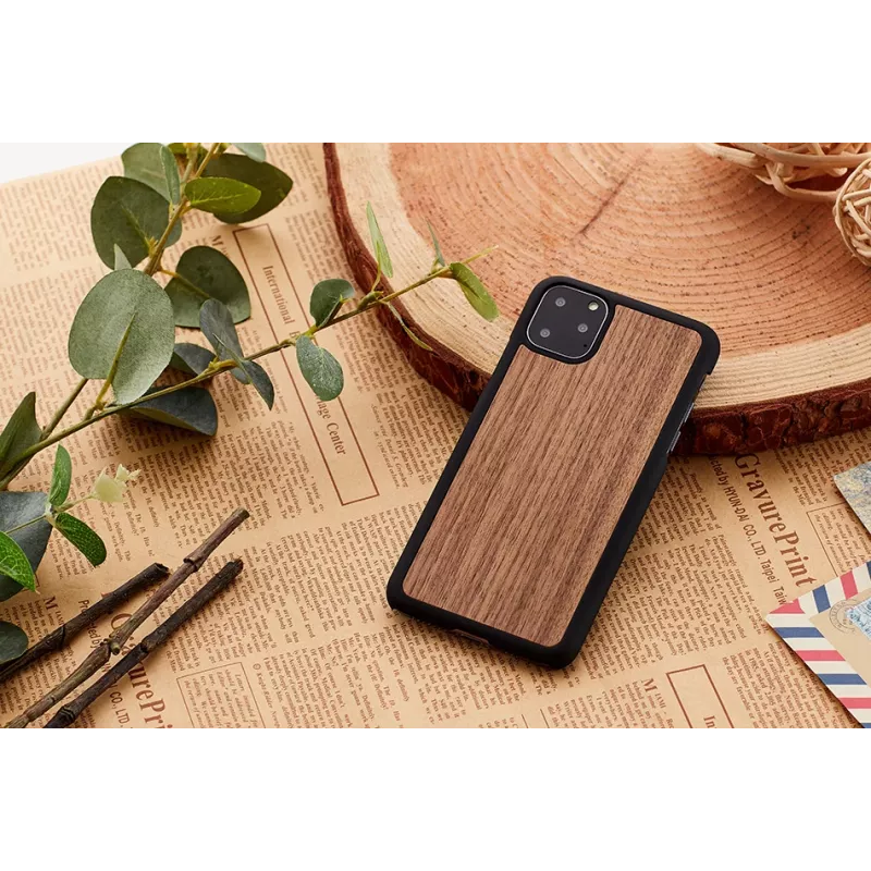 Älypuhelinkotelo man and wood iPhone 11 Pro — musta pähkinä